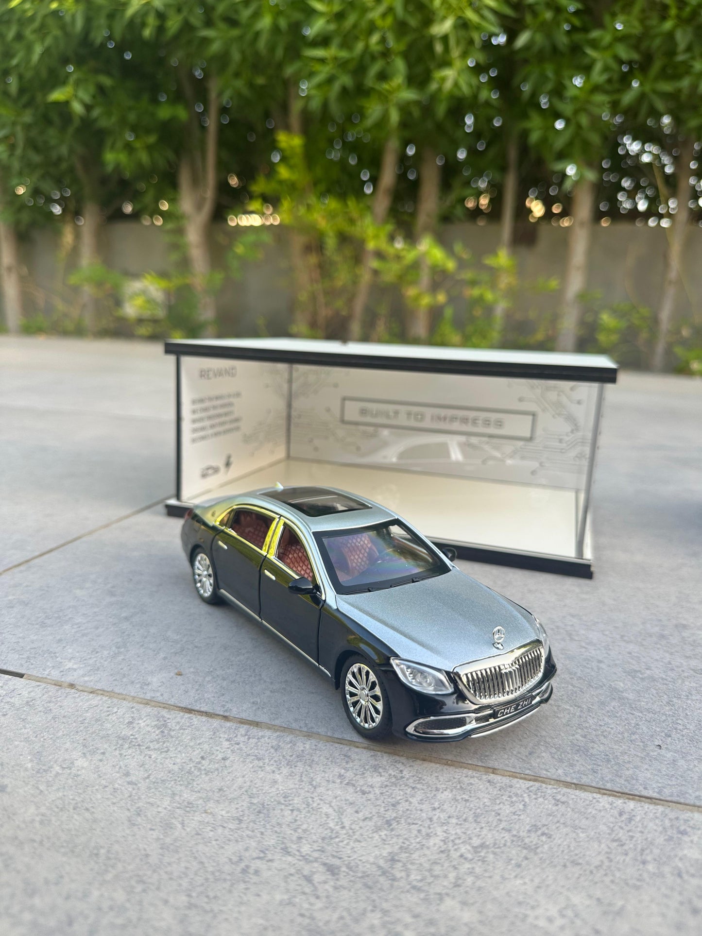 MERCEDES MAYBACH S-CLASS x SHADOW SHOWROOM