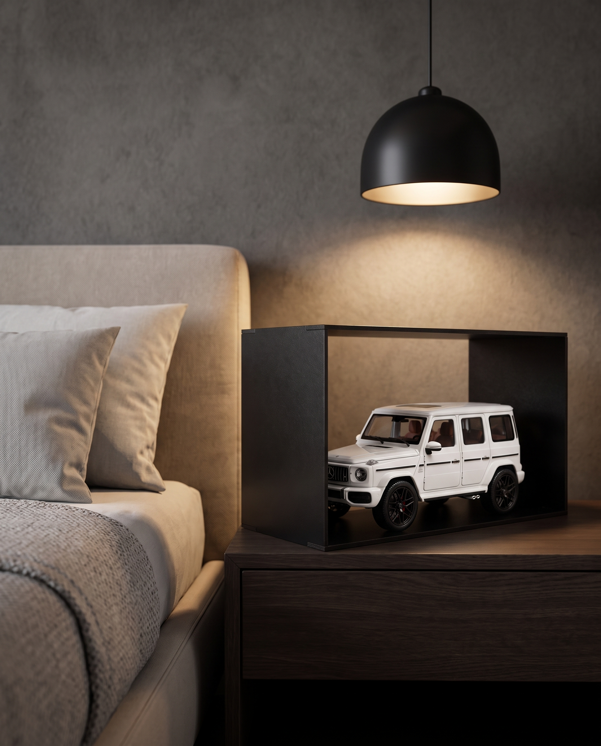 WHITE MERCEDES G-CLASS x REVANO DISPLAY