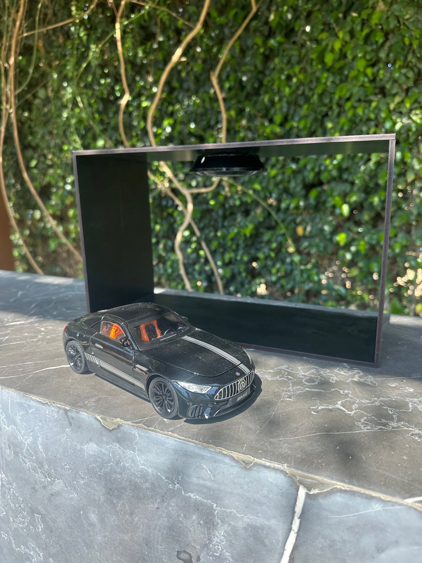 BLACK MERCEDES AMG x REVANO DISPLAY