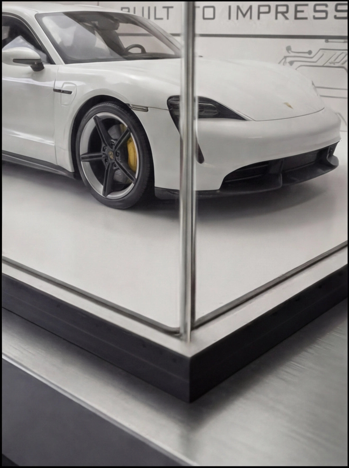 PORSCHE TAYCAN X SHADOW SHOWROOM