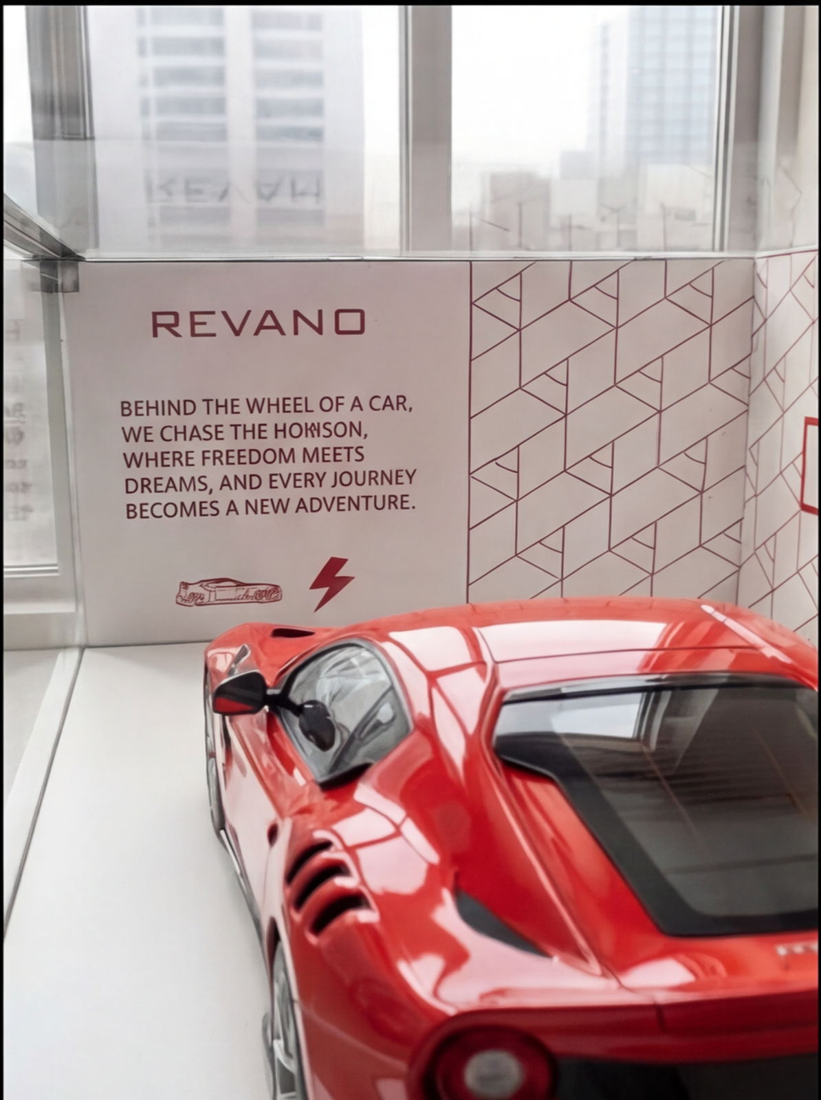 FERRARI F12 x FLARE SHOWROOM