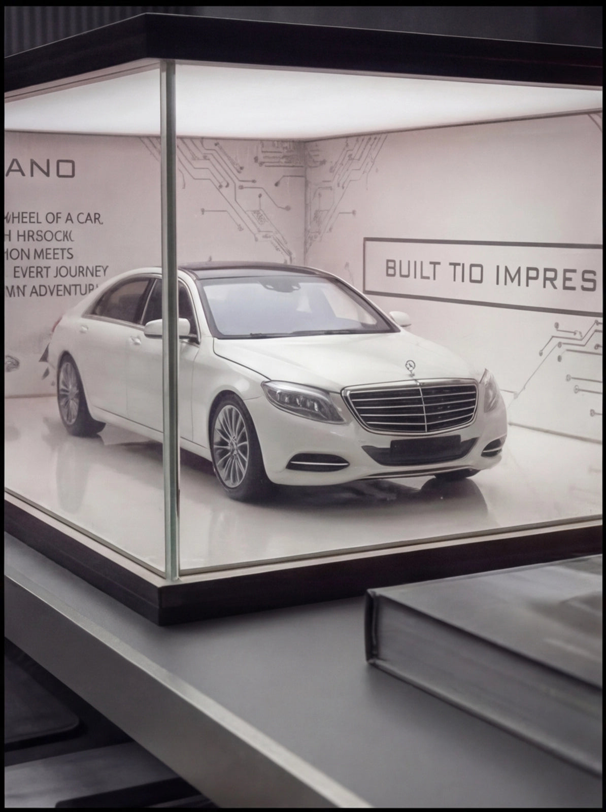 MERCEDES S CLASS X SHADOW SHOWROOM