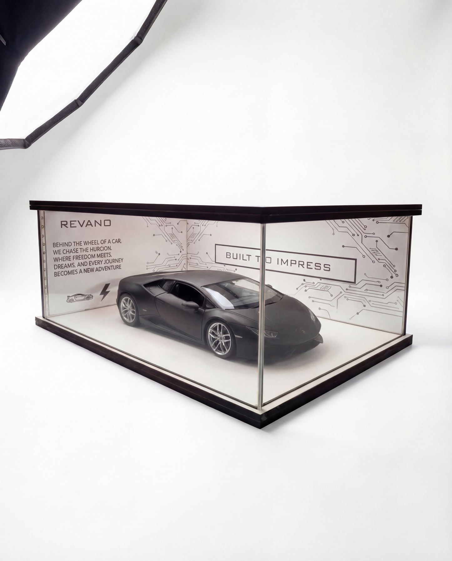 LAMBORGHINI HURACAN X SHADOW SHOWROOM