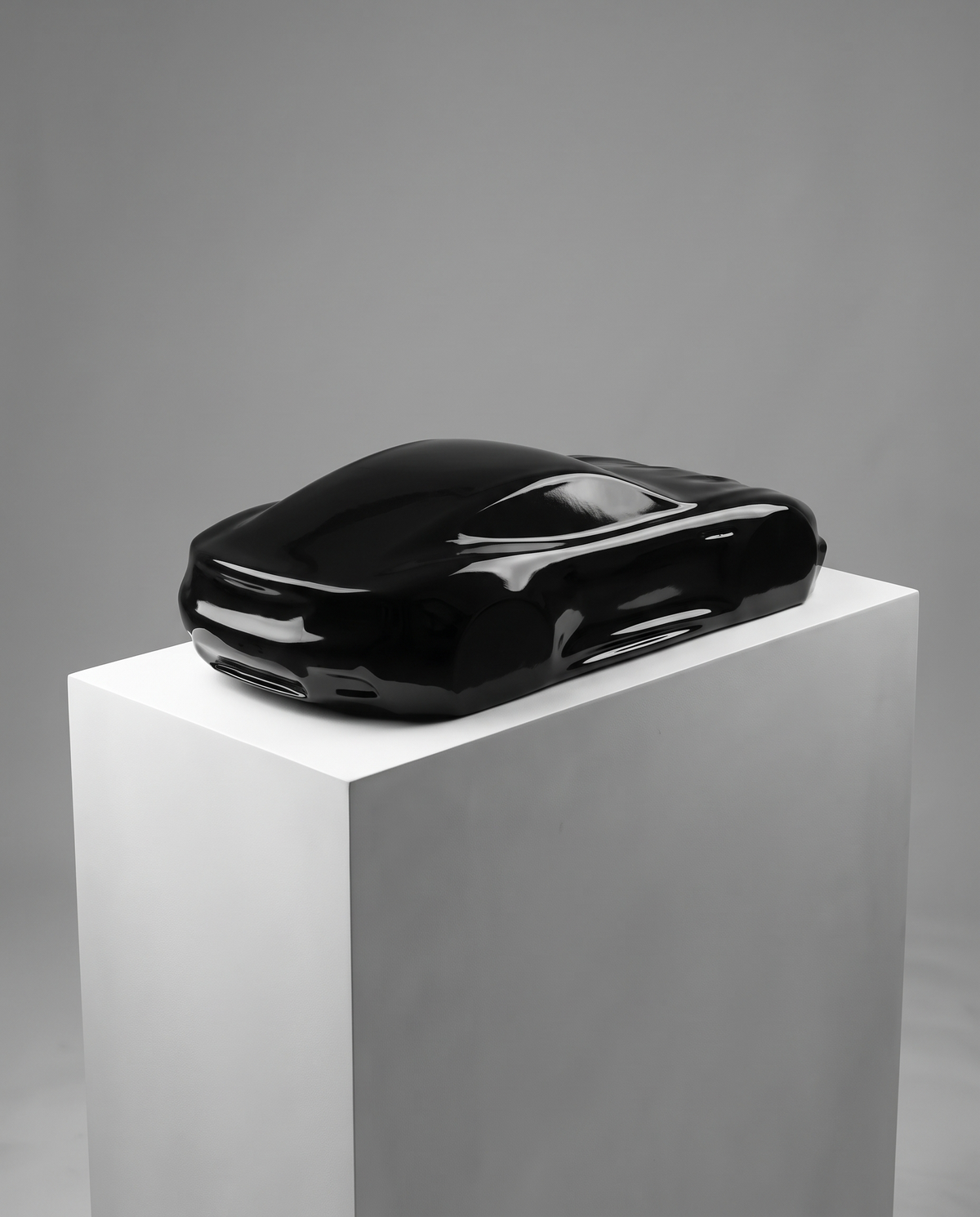 ASTON MARTIN - PYNITE SCULPTURE